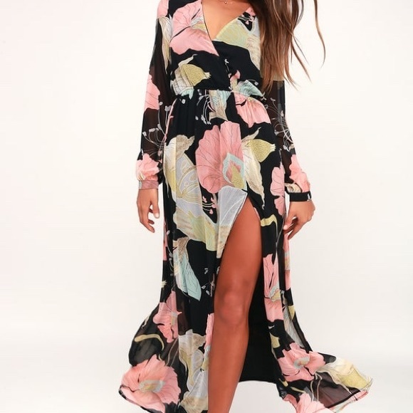 Lulus Dresses & Skirts - Black Floral Maxi Dress